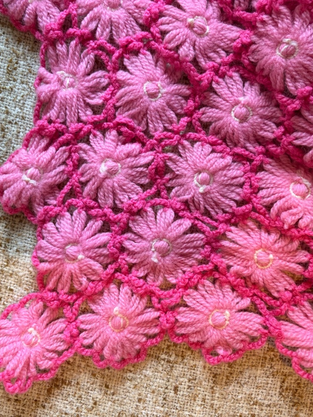 Vintage 1970s 3D Daisy Crochet Afghan Blanket Throw Pink Maximalist Retro 52x52 - Picture 8 of 8